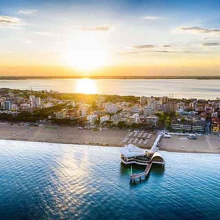 La Magia Del Mare Apartment Lignano Sabbiadoro Exterior foto